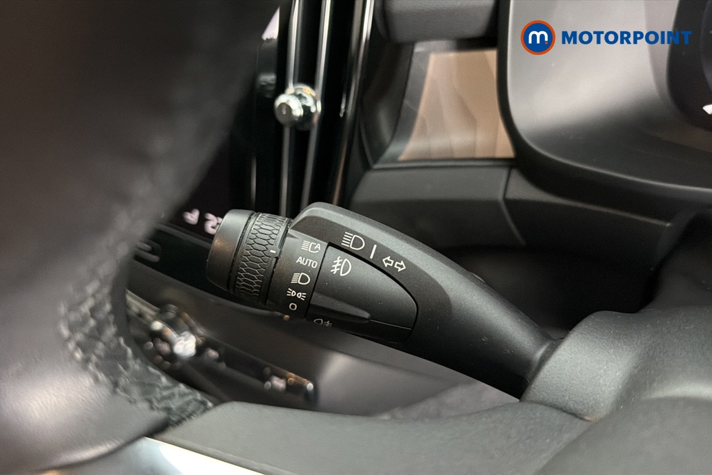 Volvo Xc40 Plus Automatic Petrol Plug-In Hybrid SUV - Stock Number (1662684) - 5th supplementary image