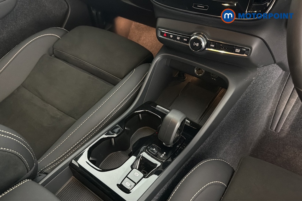 Volvo Xc40 Plus Automatic Petrol Plug-In Hybrid SUV - Stock Number (1662684) - 15th supplementary image