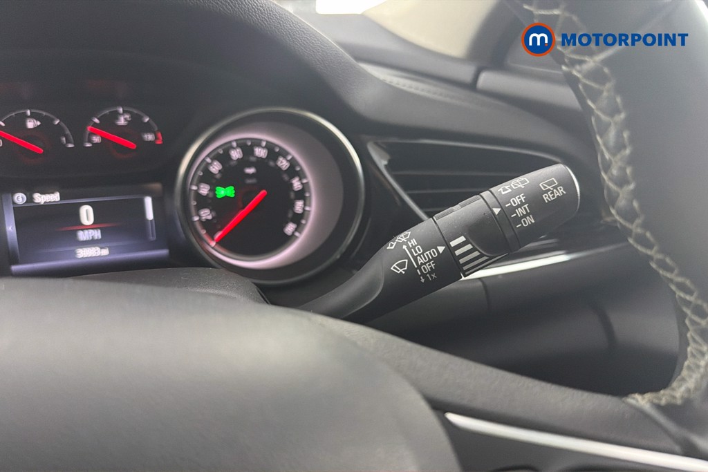 Vauxhall Insignia SRI Manual Petrol Hatchback - Stock Number (1653736) - 7th supplementary image
