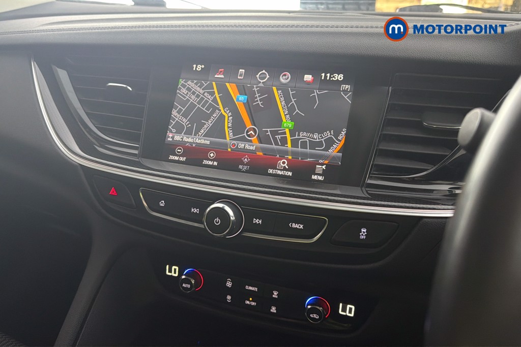 Vauxhall Insignia SRI Manual Petrol Hatchback - Stock Number (1653736) - 10th supplementary image