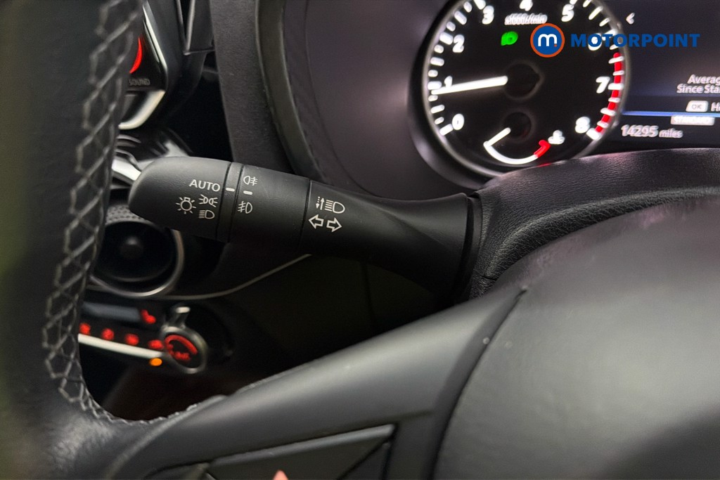Nissan Juke Tekna-Plus Manual Petrol SUV - Stock Number (1655487) - 6th supplementary image