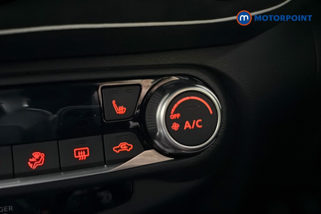 Nissan Juke Tekna-Plus Manual Petrol SUV - Stock Number (1655487) - 14th supplementary image