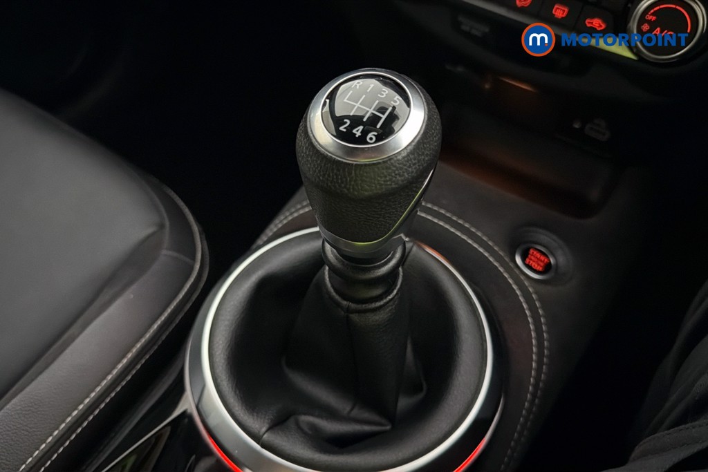 Nissan Juke Tekna-Plus Manual Petrol SUV - Stock Number (1655487) - 15th supplementary image