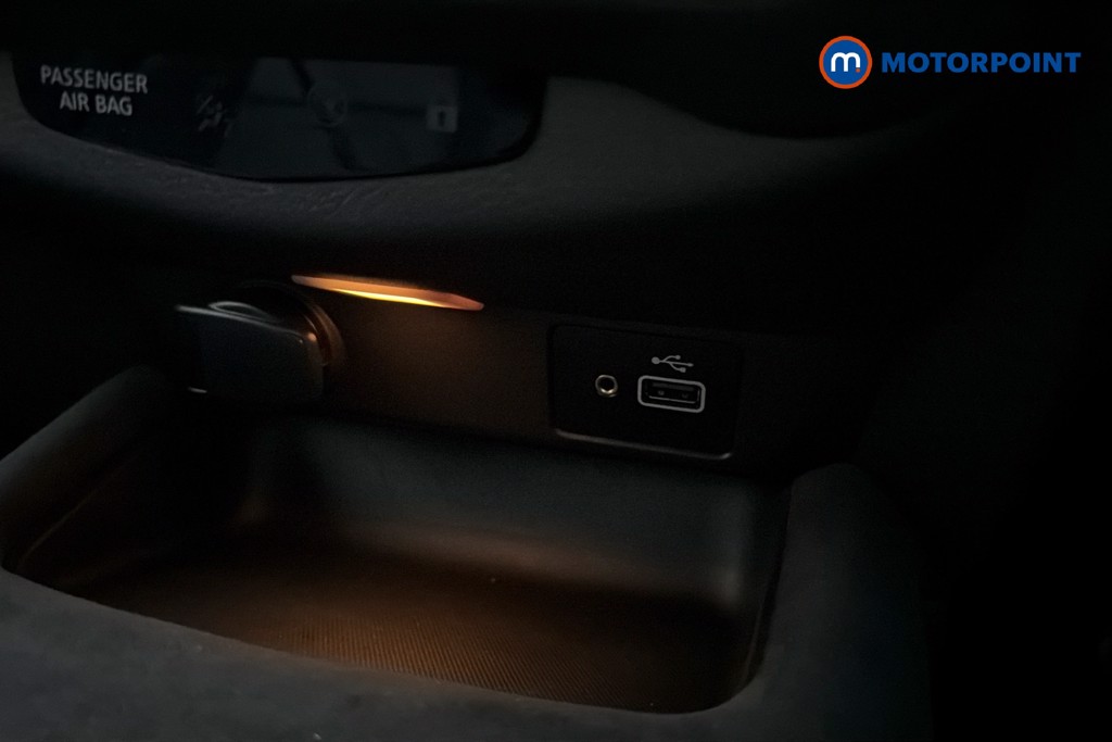 Nissan Juke Tekna-Plus Manual Petrol SUV - Stock Number (1655487) - 17th supplementary image