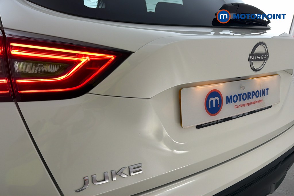 Nissan Juke Tekna-Plus Manual Petrol SUV - Stock Number (1655487) - 37th supplementary image
