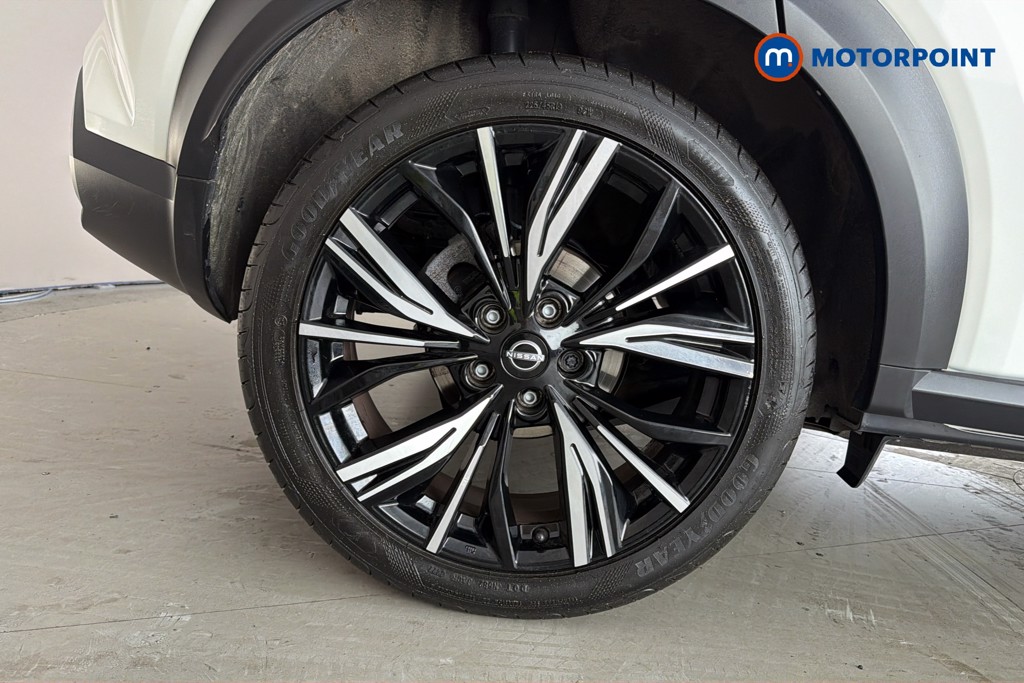 Nissan Juke Tekna-Plus Manual Petrol SUV - Stock Number (1655487) - 49th supplementary image