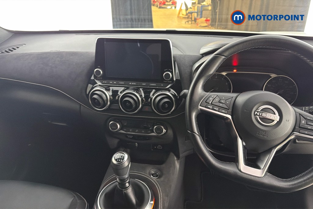Nissan Juke Tekna-Plus Manual Petrol SUV - Stock Number (1655487) - 1st supplementary image