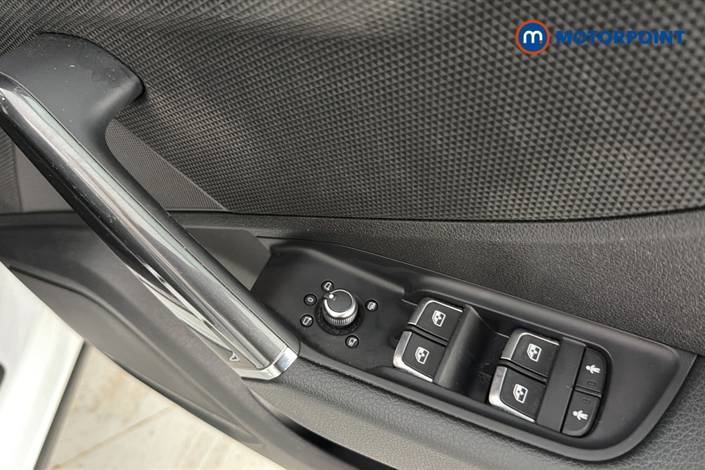 Audi Q2 Black Edition Automatic Petrol SUV - Stock Number (1657120) - 19th supplementary image