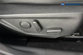 Ford Focus Titanium X Edition Manual Petrol Hatchback - Stock Number (1658839) - 23rd supplementary image