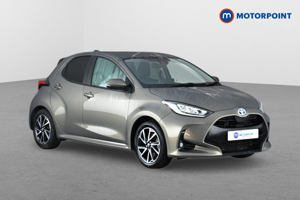 Toyota Yaris Design Automatic Petrol-Electric Hybrid Hatchback - Stock Number (1659859) - Drivers side front corner