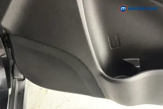 Suzuki S-Cross Ultra Automatic Petrol-Electric Hybrid SUV - Stock Number (1660086) - 21st supplementary image