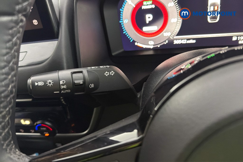 Nissan Qashqai N-Connecta Automatic Petrol-Electric Hybrid SUV - Stock Number (1660113) - 6th supplementary image