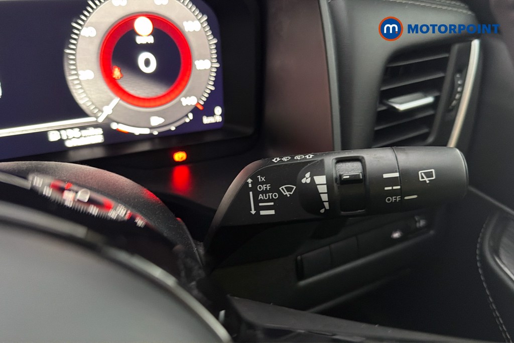 Nissan Qashqai N-Connecta Automatic Petrol-Electric Hybrid SUV - Stock Number (1660113) - 7th supplementary image