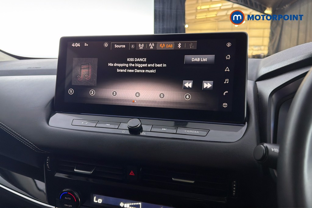 Nissan Qashqai N-Connecta Automatic Petrol-Electric Hybrid SUV - Stock Number (1660113) - 9th supplementary image