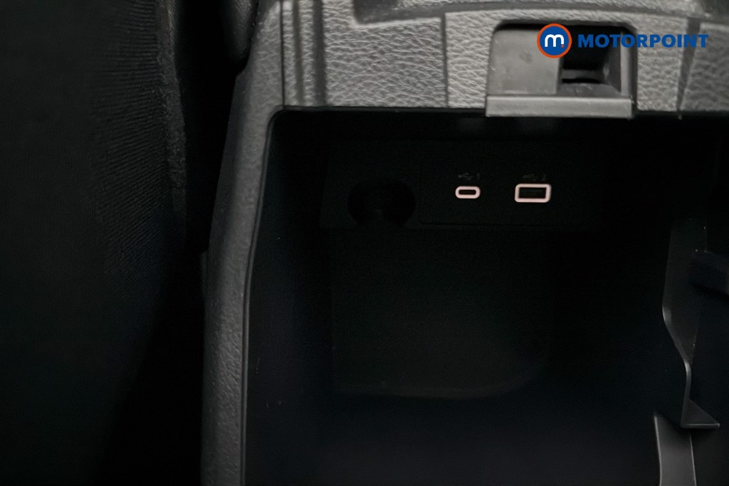 Nissan Qashqai N-Connecta Automatic Petrol-Electric Hybrid SUV - Stock Number (1660113) - 17th supplementary image