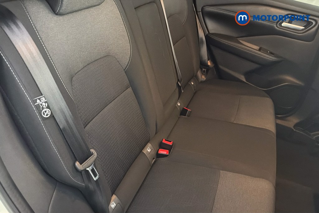 Nissan Qashqai N-Connecta Automatic Petrol-Electric Hybrid SUV - Stock Number (1660113) - 28th supplementary image