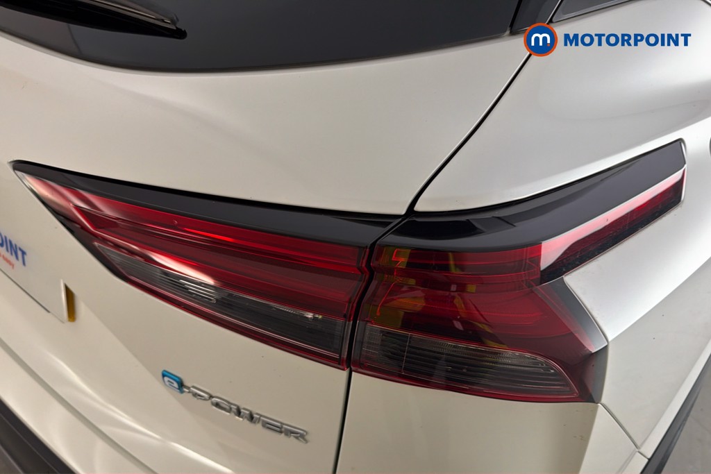 Nissan Qashqai N-Connecta Automatic Petrol-Electric Hybrid SUV - Stock Number (1660113) - 38th supplementary image