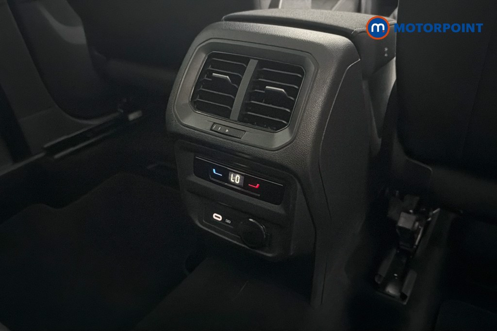 Volkswagen Tiguan Life Automatic Petrol SUV - Stock Number (1660275) - 30th supplementary image