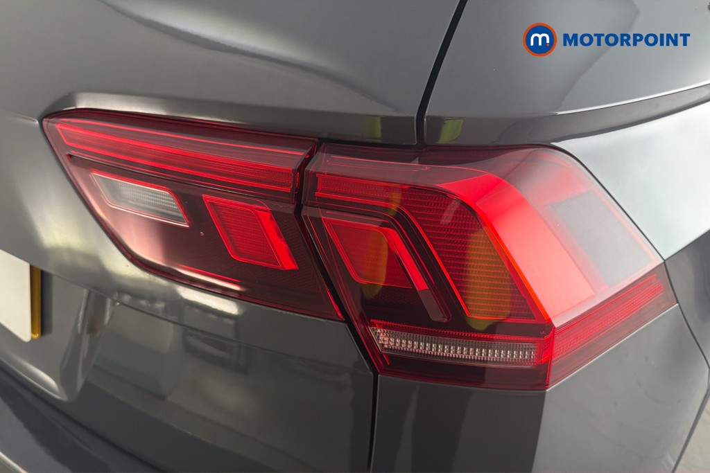 Volkswagen Tiguan Life Automatic Petrol SUV - Stock Number (1660275) - 38th supplementary image