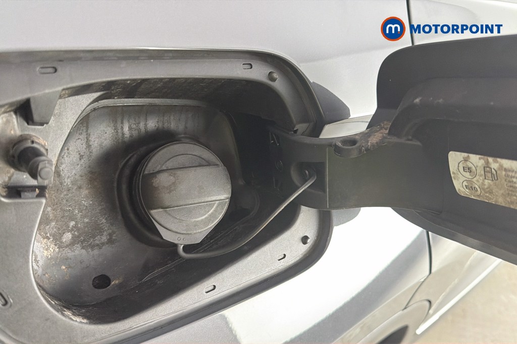 Volkswagen Tiguan Life Automatic Petrol SUV - Stock Number (1660275) - 41st supplementary image