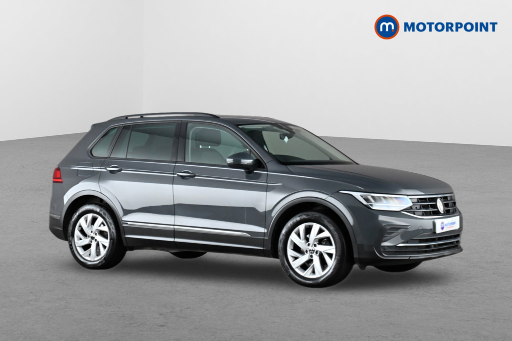 Volkswagen Tiguan Life Automatic Petrol SUV - Stock Number (1660275) - Drivers side front corner