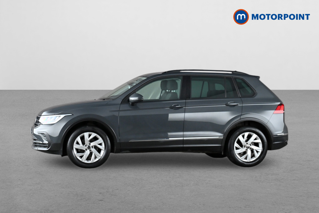 Volkswagen Tiguan Life Automatic Petrol SUV - Stock Number (1660275) - Passenger side