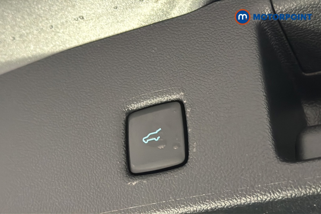 Ford Kuga St-Line X Edition Manual Petrol SUV - Stock Number (1660801) - 35th supplementary image