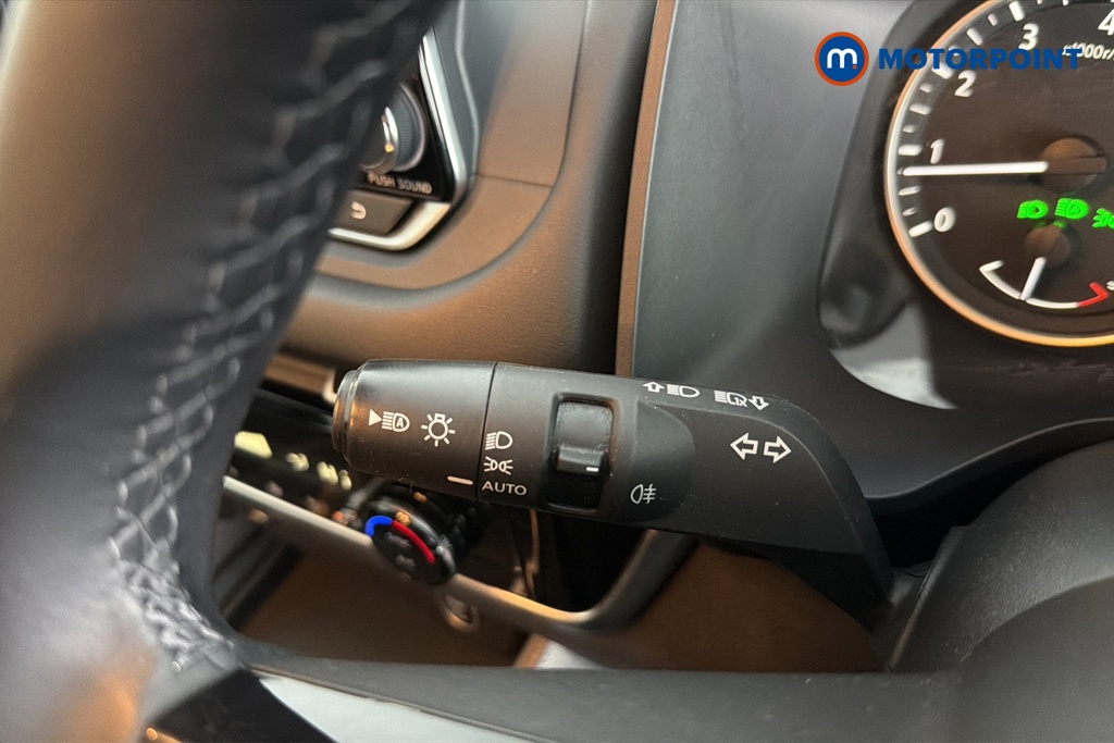 Nissan Qashqai Acenta Premium Manual Petrol SUV - Stock Number (1660957) - 5th supplementary image