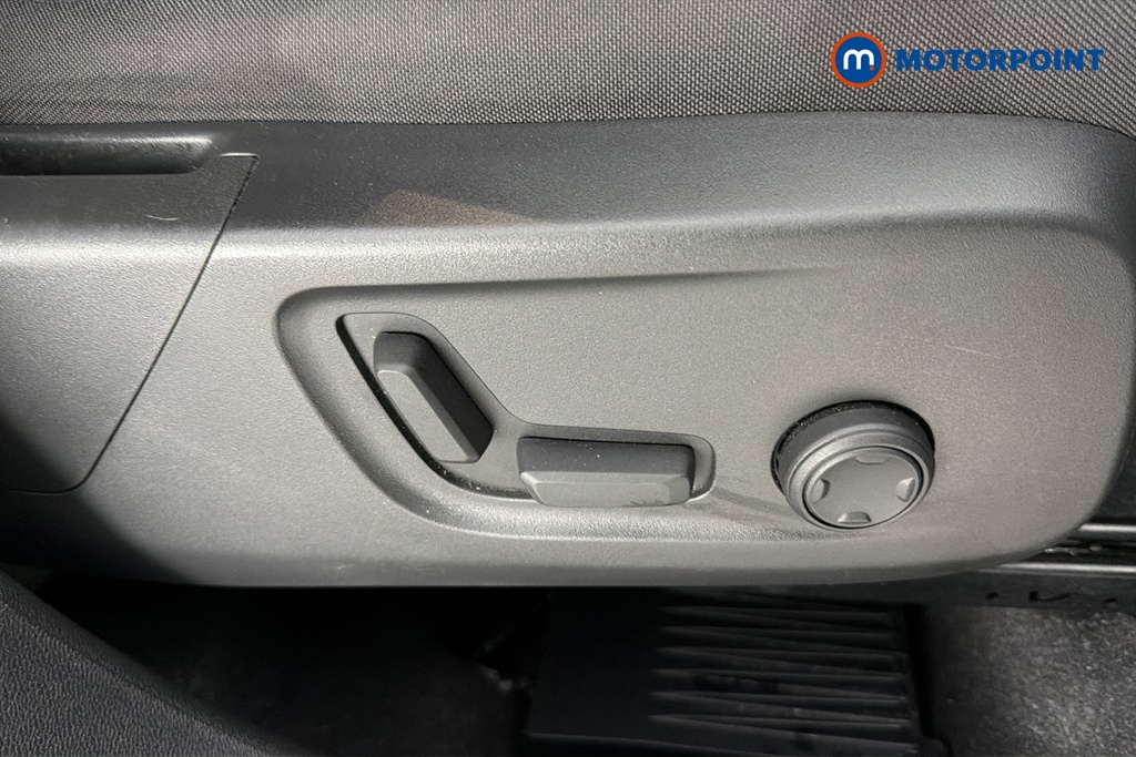Volvo Xc40 Plus Automatic Petrol SUV - Stock Number (1661512) - 23rd supplementary image