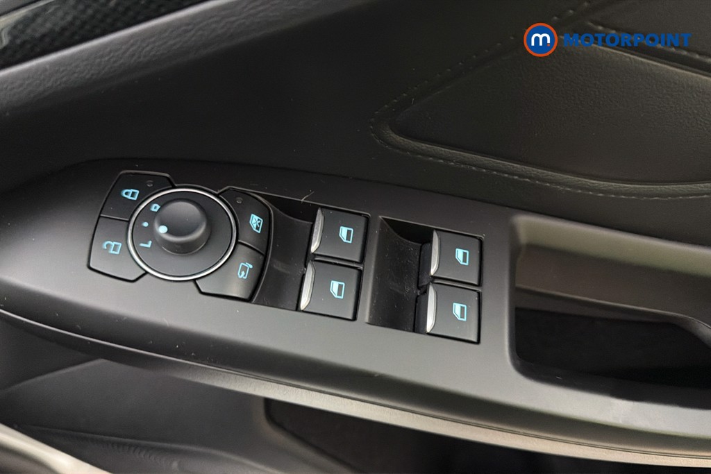 Ford Focus St-Line Manual Petrol Hatchback - Stock Number (1661856) - 20th supplementary image