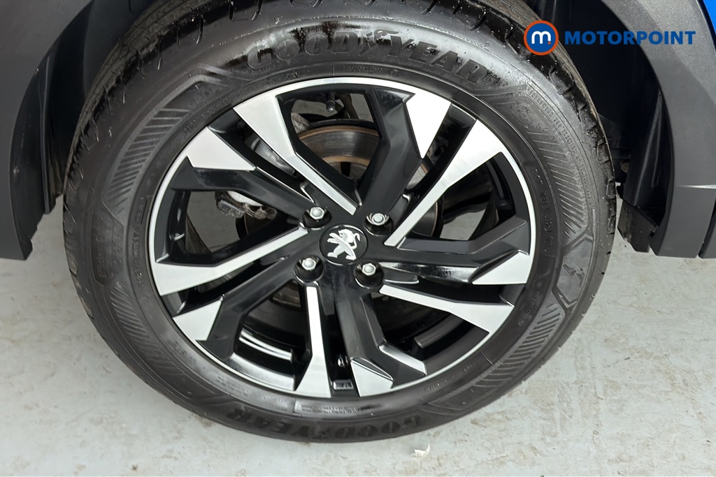Peugeot 2008 Allure Premium-Plus Manual Petrol SUV - Stock Number (1599558) - 46th supplementary image
