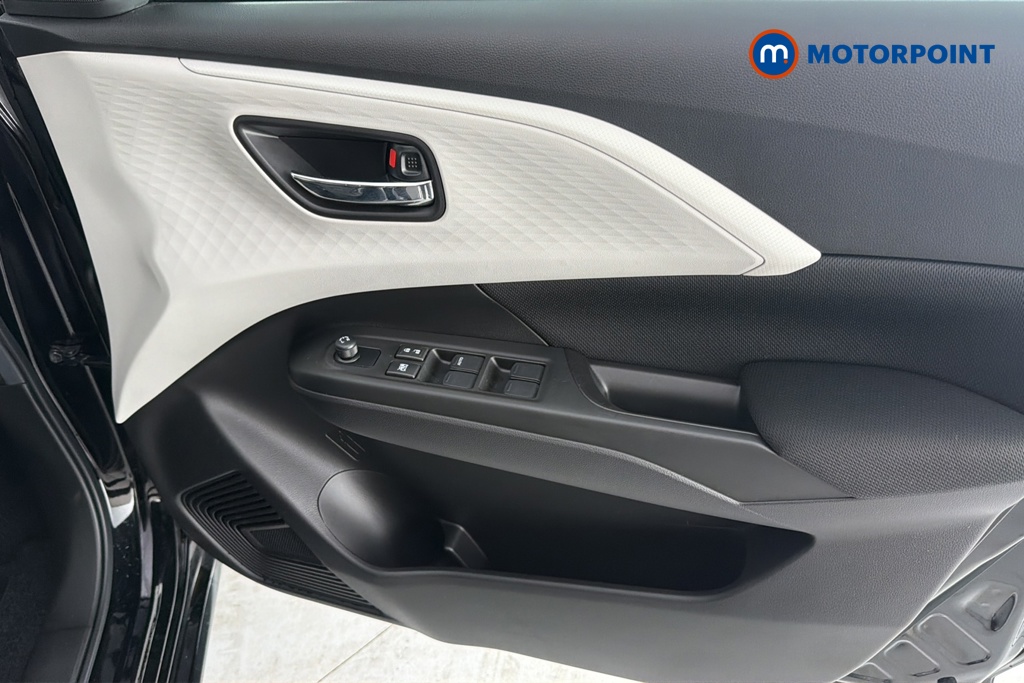 Suzuki Swift Motion Manual Petrol Hatchback - Stock Number (1650590) - 18th supplementary image