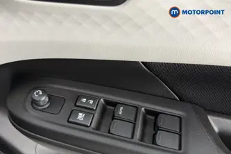 Suzuki Swift Motion Manual Petrol Hatchback - Stock Number (1650590) - 19th supplementary image