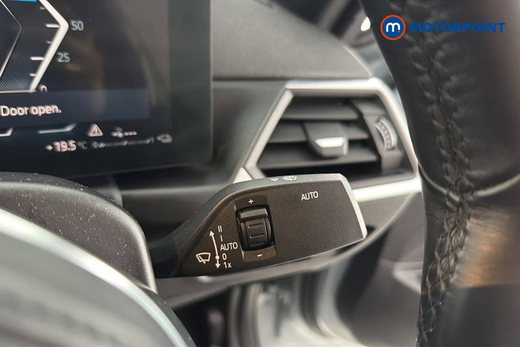 BMW 3 Series M Sport Automatic Petrol Plug-In Hybrid Saloon - Stock Number (1659687) - 6th supplementary image