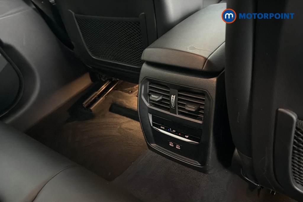 BMW 3 Series M Sport Automatic Petrol Plug-In Hybrid Saloon - Stock Number (1659687) - 28th supplementary image