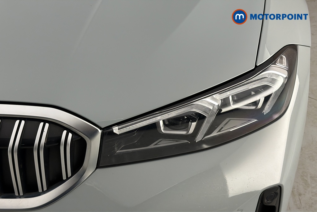 BMW 3 Series M Sport Automatic Petrol Plug-In Hybrid Saloon - Stock Number (1659687) - 42nd supplementary image