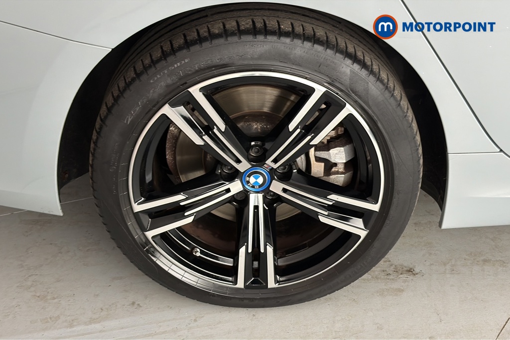 BMW 3 Series M Sport Automatic Petrol Plug-In Hybrid Saloon - Stock Number (1659687) - 46th supplementary image