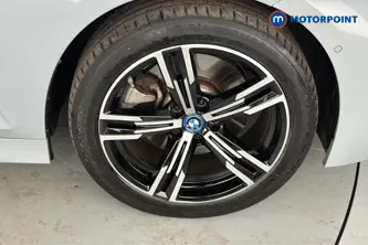 BMW 3 Series M Sport Automatic Petrol Plug-In Hybrid Saloon - Stock Number (1659687) - 47th supplementary image