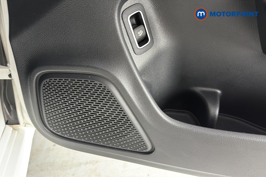Mercedes-Benz CLA Amg Line Automatic Petrol Coupe - Stock Number (1660163) - 21st supplementary image