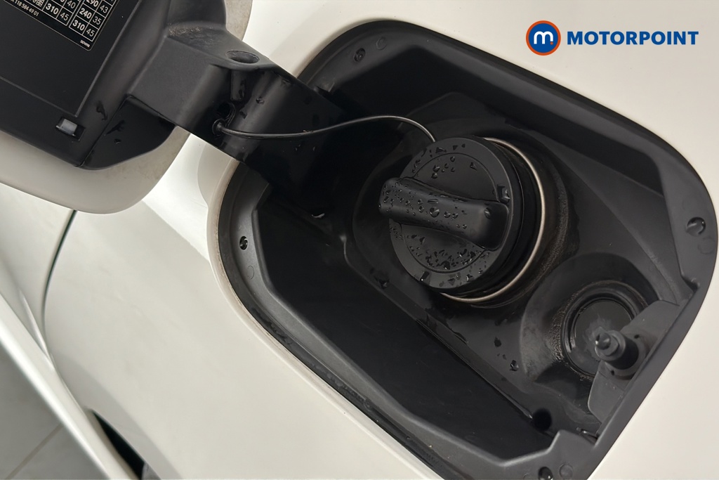 Mercedes-Benz CLA Amg Line Automatic Petrol Coupe - Stock Number (1660163) - 41st supplementary image
