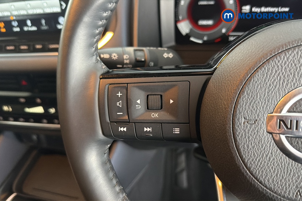 Nissan Qashqai Tekna Manual Petrol SUV - Stock Number (1660196) - 4th supplementary image