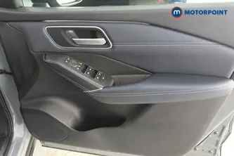 Nissan Qashqai Tekna Manual Petrol SUV - Stock Number (1660196) - 18th supplementary image
