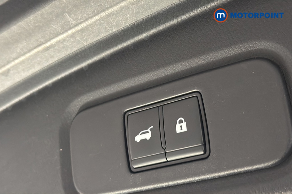 Nissan Qashqai Tekna Manual Petrol SUV - Stock Number (1660196) - 35th supplementary image