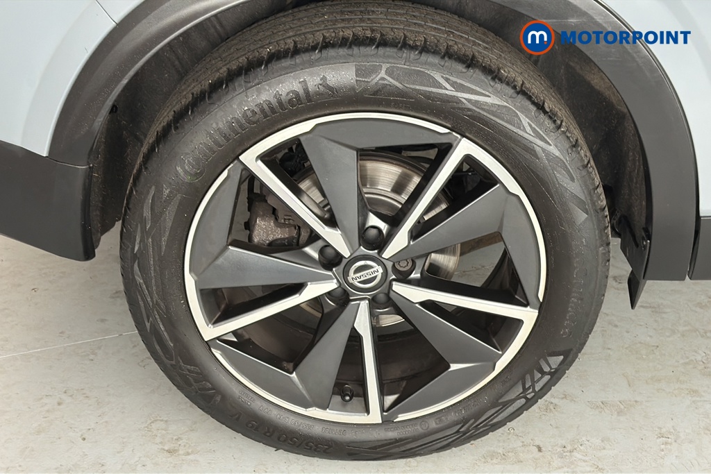 Nissan Qashqai Tekna Manual Petrol SUV - Stock Number (1660196) - 46th supplementary image