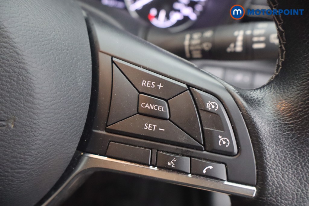 Nissan Juke N-Connecta Manual Petrol SUV - Stock Number (1642332) - 7th supplementary image