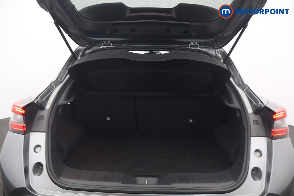 Nissan Juke N-Connecta Manual Petrol SUV - Stock Number (1642332) - 11th supplementary image