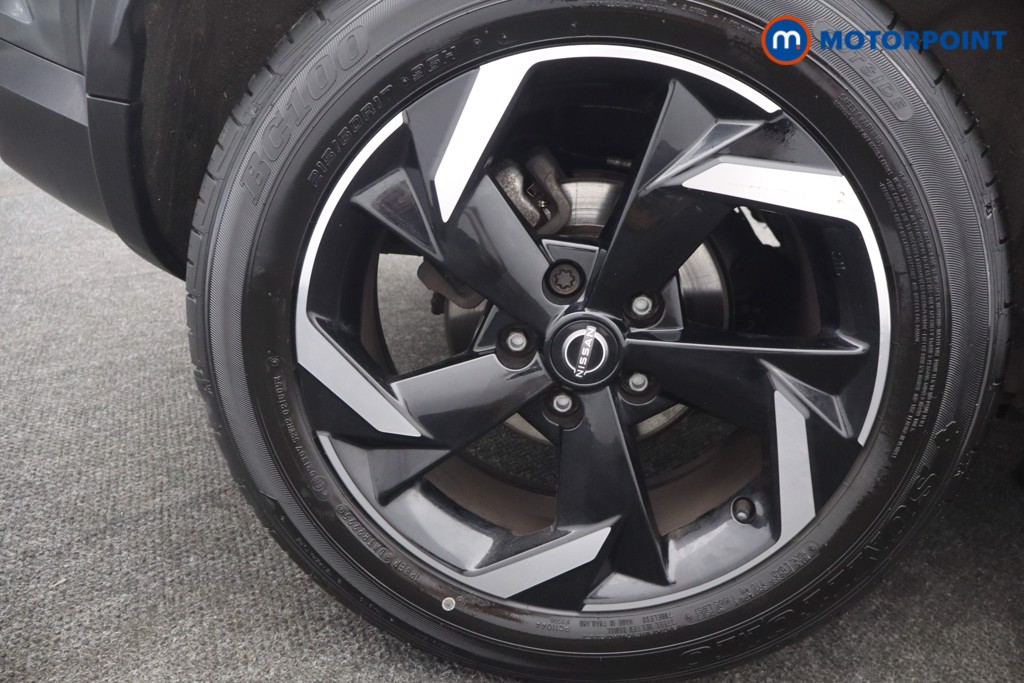 Nissan Juke N-Connecta Manual Petrol SUV - Stock Number (1642332) - 13th supplementary image