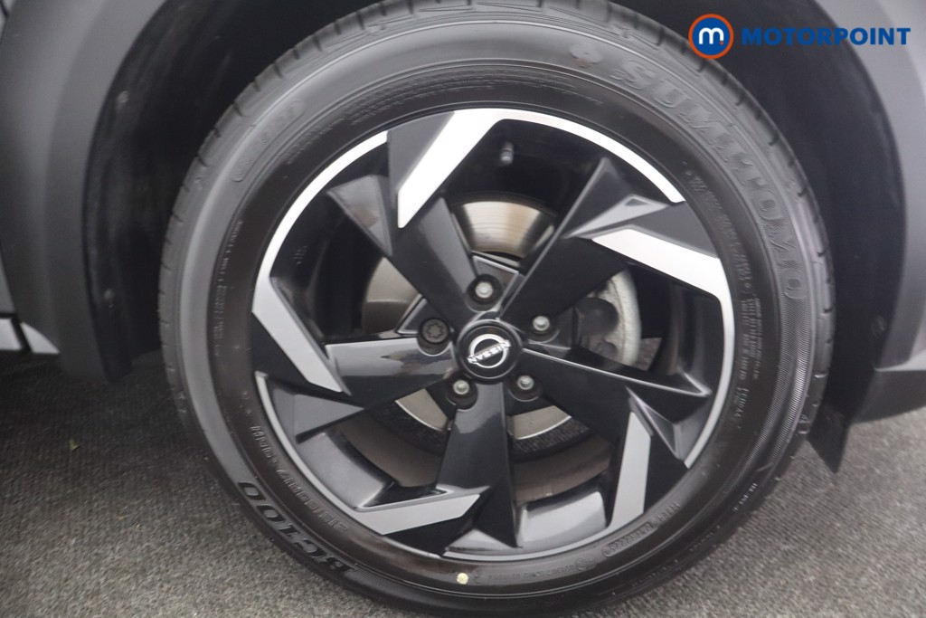 Nissan Juke N-Connecta Manual Petrol SUV - Stock Number (1642332) - 14th supplementary image