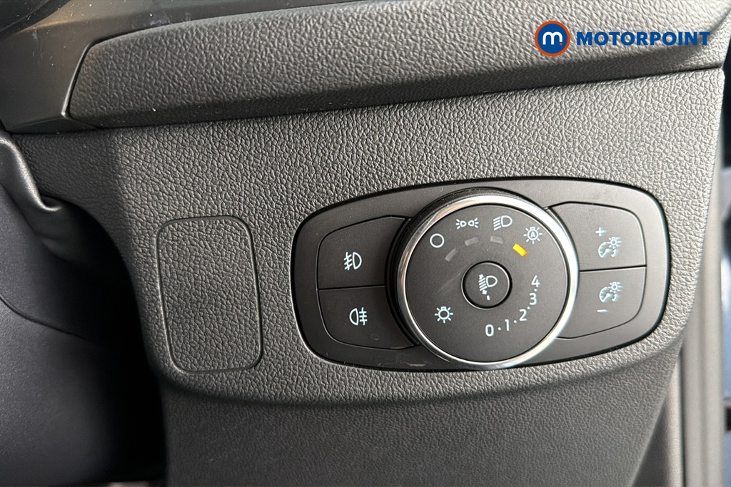 Ford Focus Active X Vignale Edition Manual Petrol Estate - Stock Number (1649275) - 11th supplementary image