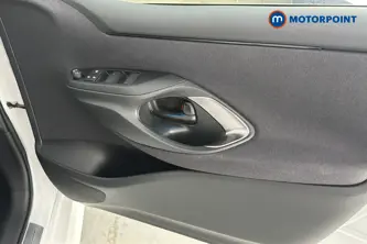 Toyota Yaris Gr Sport Automatic Petrol-Electric Hybrid Hatchback - Stock Number (1649651) - 18th supplementary image